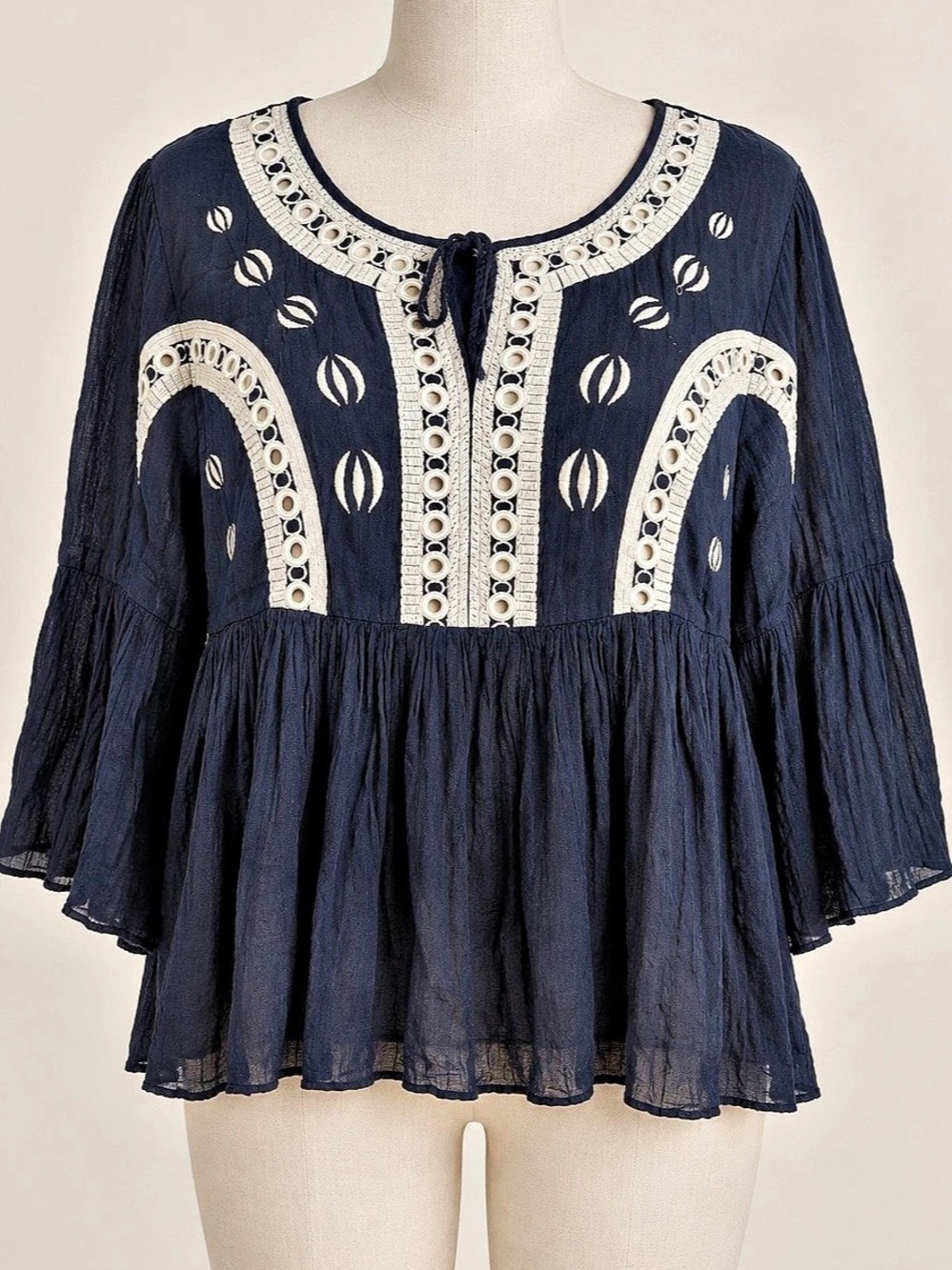 Crown & Ivy Curvy 2X Navy Embroidered Mirror Boho Peasant Blouse Cotton